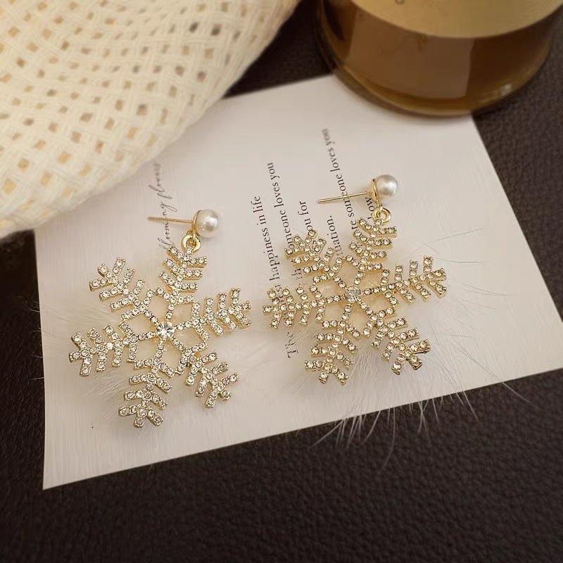 Christmas Snowflake Earrings ❄️💎🤍 - ZenAura