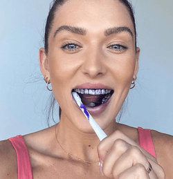 Image of Hismile - Teeth Brightening Serum V34 (Original) - ZenAura